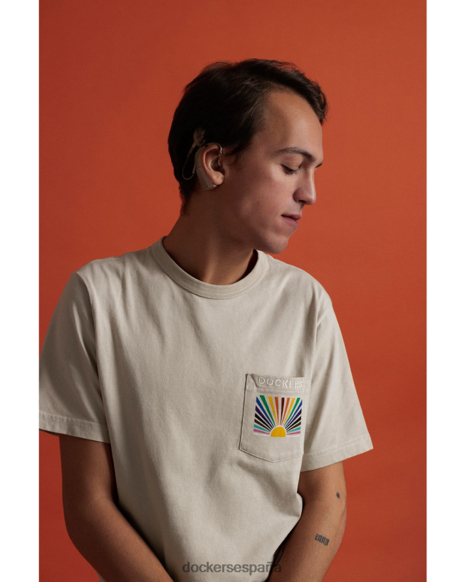 camiseta con bolsillo del orgullo hombres Dockers onda arcoiris ropa 8F0406441