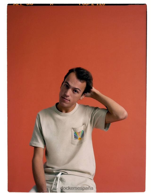 camiseta con bolsillo del orgullo hombres Dockers onda arcoiris ropa 8F0406441