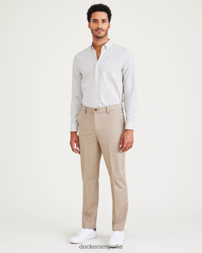 Caquis característicos sin plancha, corte recto con protector contra manchas hombres Dockers lobo de madera - bronceado ropa 8F040653