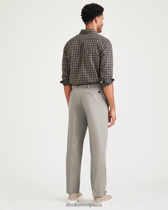 Caquis exclusivos sin plancha, plisados, ajuste clásico con protector contra manchas (grandes y altos) hombres Dockers guijarro oscuro - marrón ropa 8F0406505