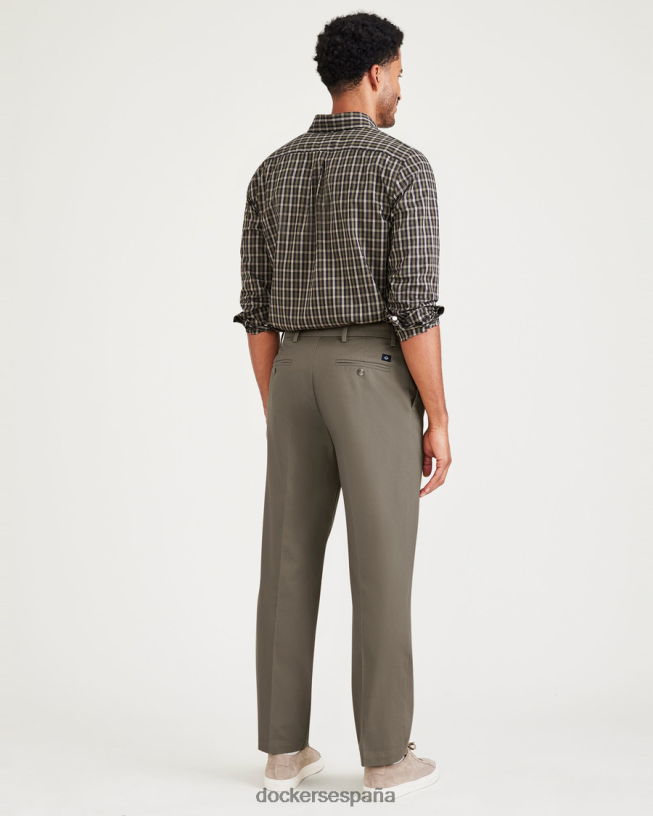 Caquis exclusivos sin plancha, plisados, ajuste clásico con protector contra manchas (grandes y altos) hombres Dockers marrón medio ropa 8F0406504